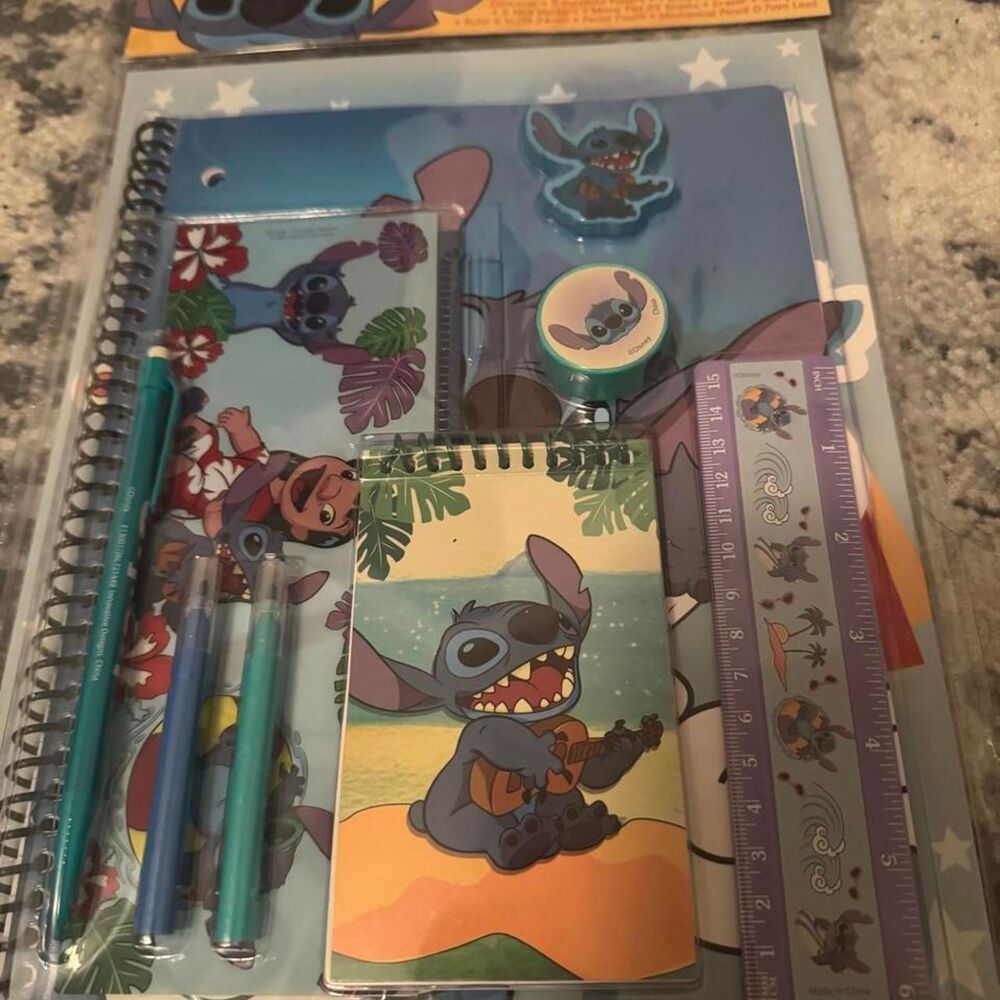 Disney Stitch 11 Piece Stationary Set